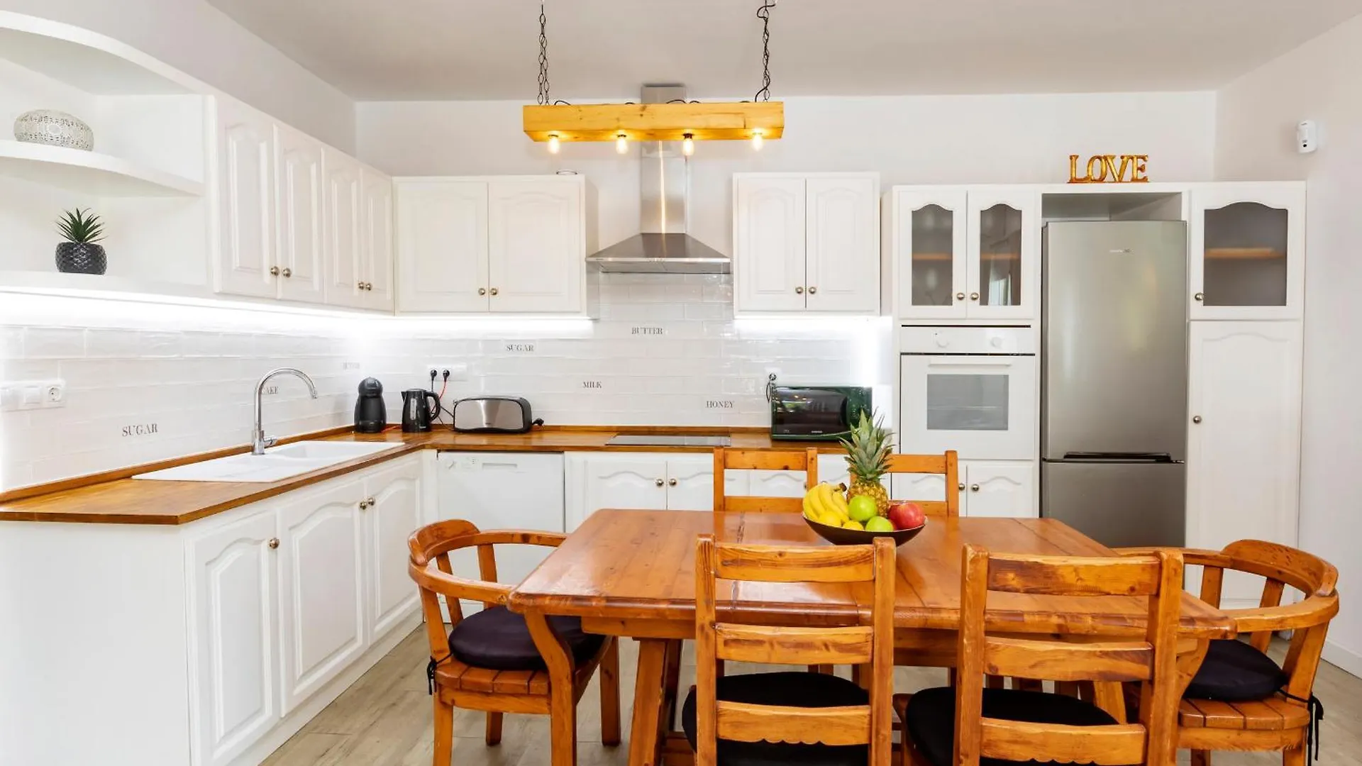 Villa In Ibiza Town With Private Pool, Sleeps 10 圣若法尔萨克鲁