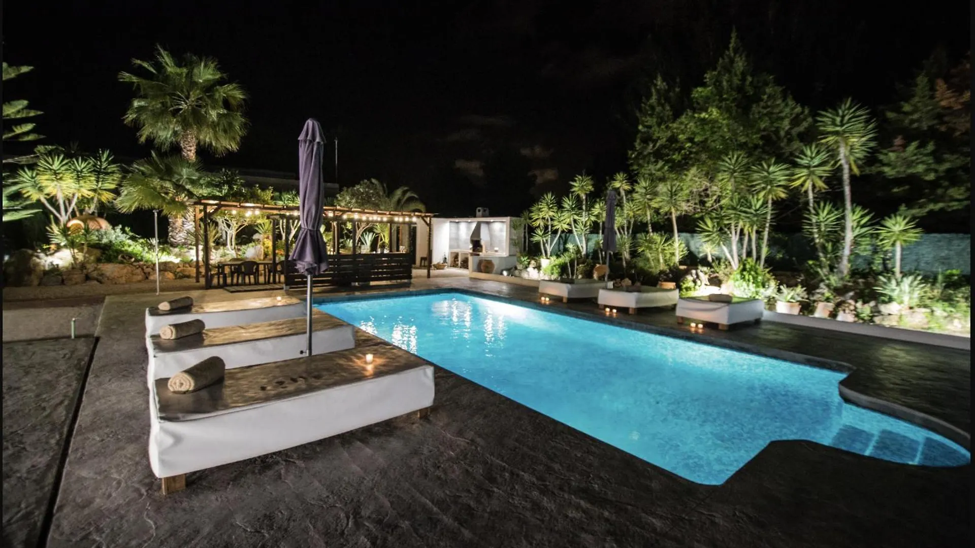 Villa In Ibiza Town With Private Pool, Sleeps 10 圣若法尔萨克鲁
